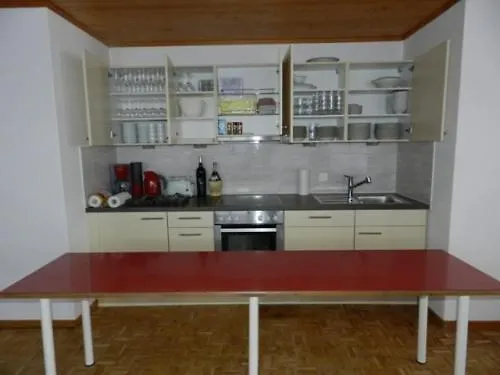 Gasthof Am Bach Oda ve Kahvaltı *